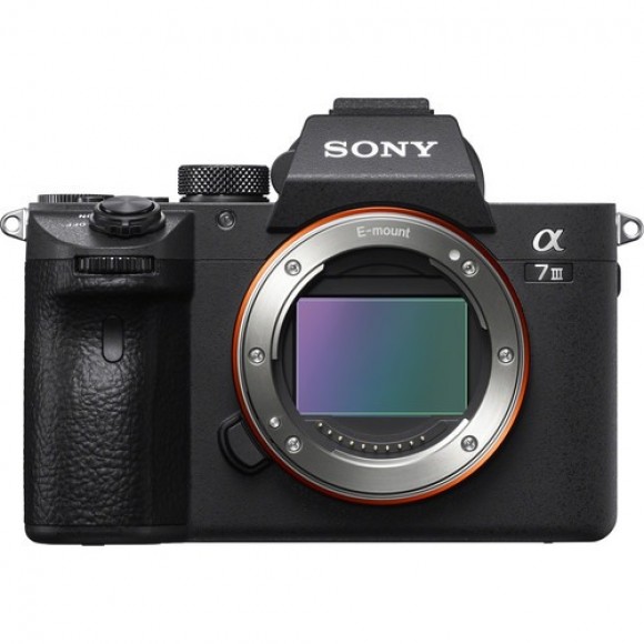 Sony Alpha A7 III Body Aynasız Fotoğraf Makinesi Sony Alpha A7 III Body Aynasız Fotoğraf Makinesi